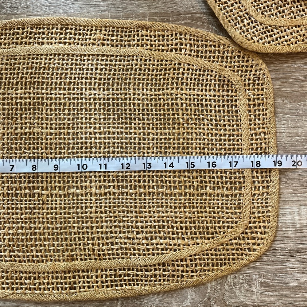 Vintage Albaca Fiber Set of 4 Woven Tan Placemats - Picture 6 of 7
